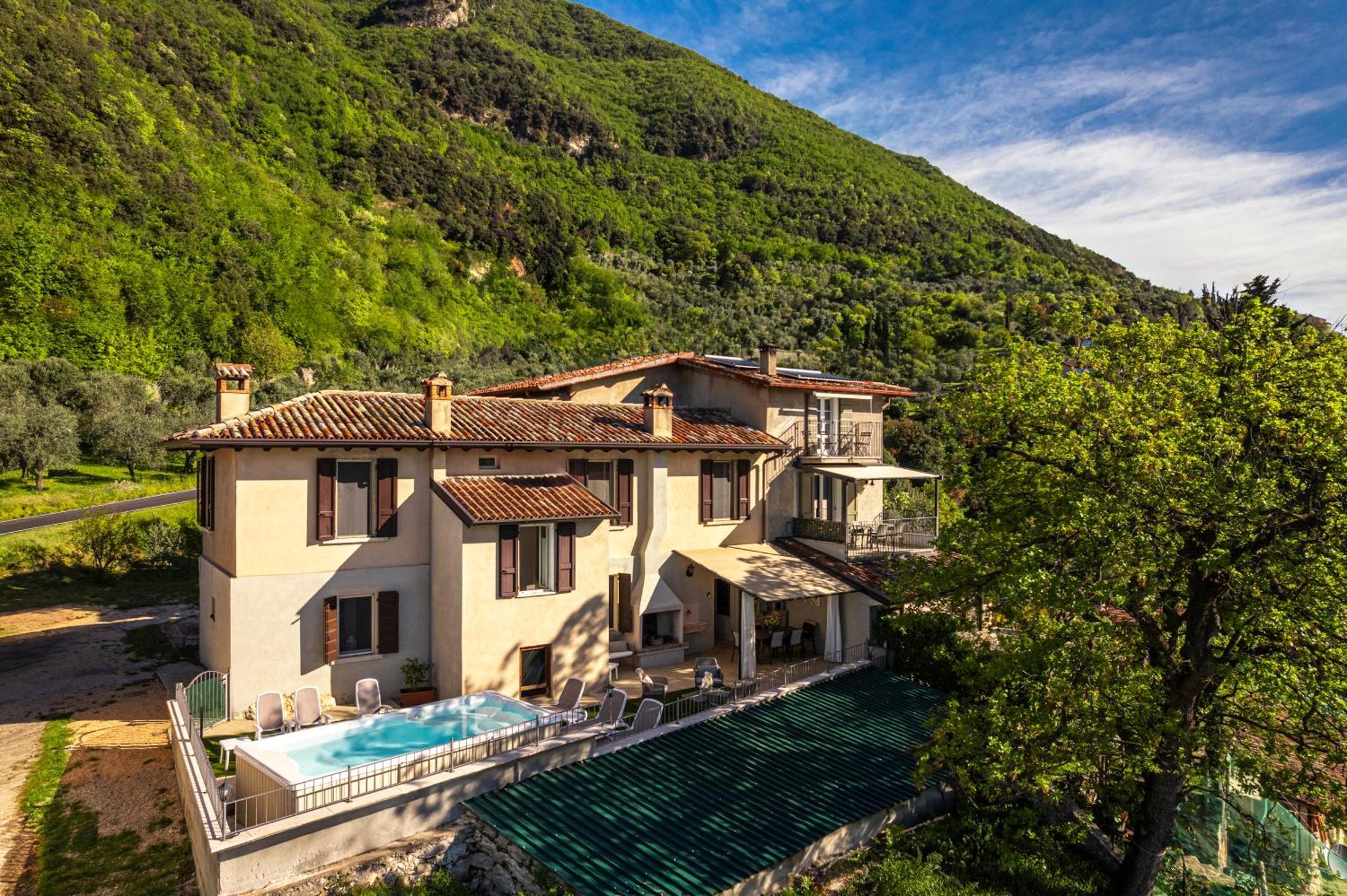 Piccola Meraviglia Sul Garda Muslone Luaran gambar